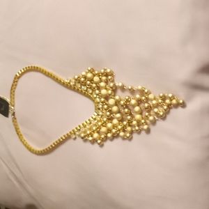 Fashion necklace sparkling gold balls and diamonds